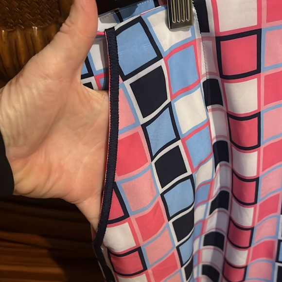 Golftini SZ 4 Geometri Windowpane skort in Blues and Pinks with ribbon detail. - Picture 2 of 7